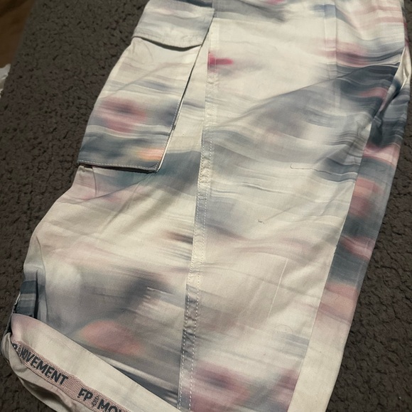 Free People Movement pants and vest set (nwt) size L VEST just SOLD this week - Picture 4 of 9